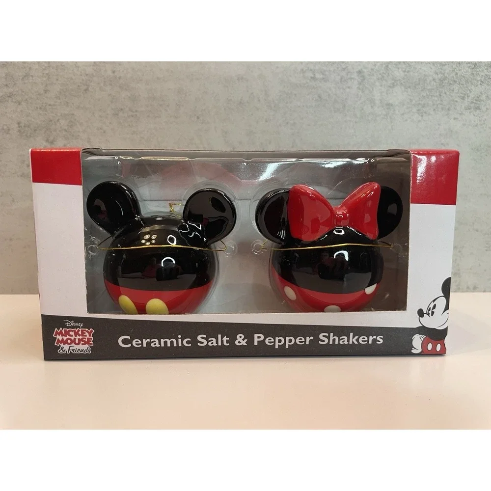 NEW Disney Mickey Mouse And Friends Ceramic Salt & Pepper Shakers Minnie Mouse
